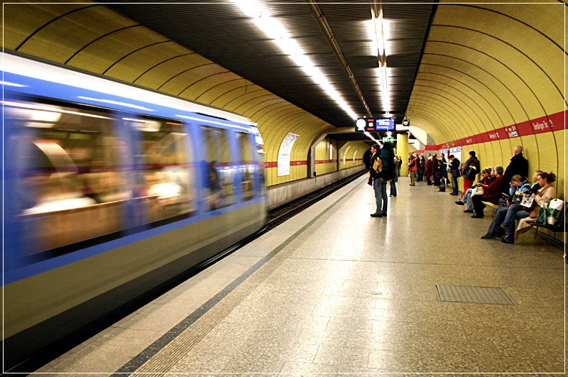 U-Bahn Muenchen (12).jpg