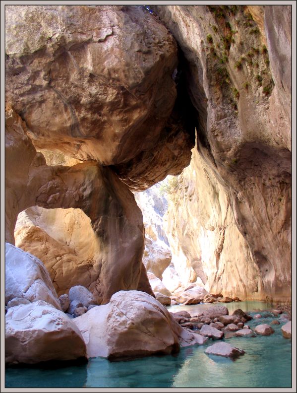 камни каньон.jpg