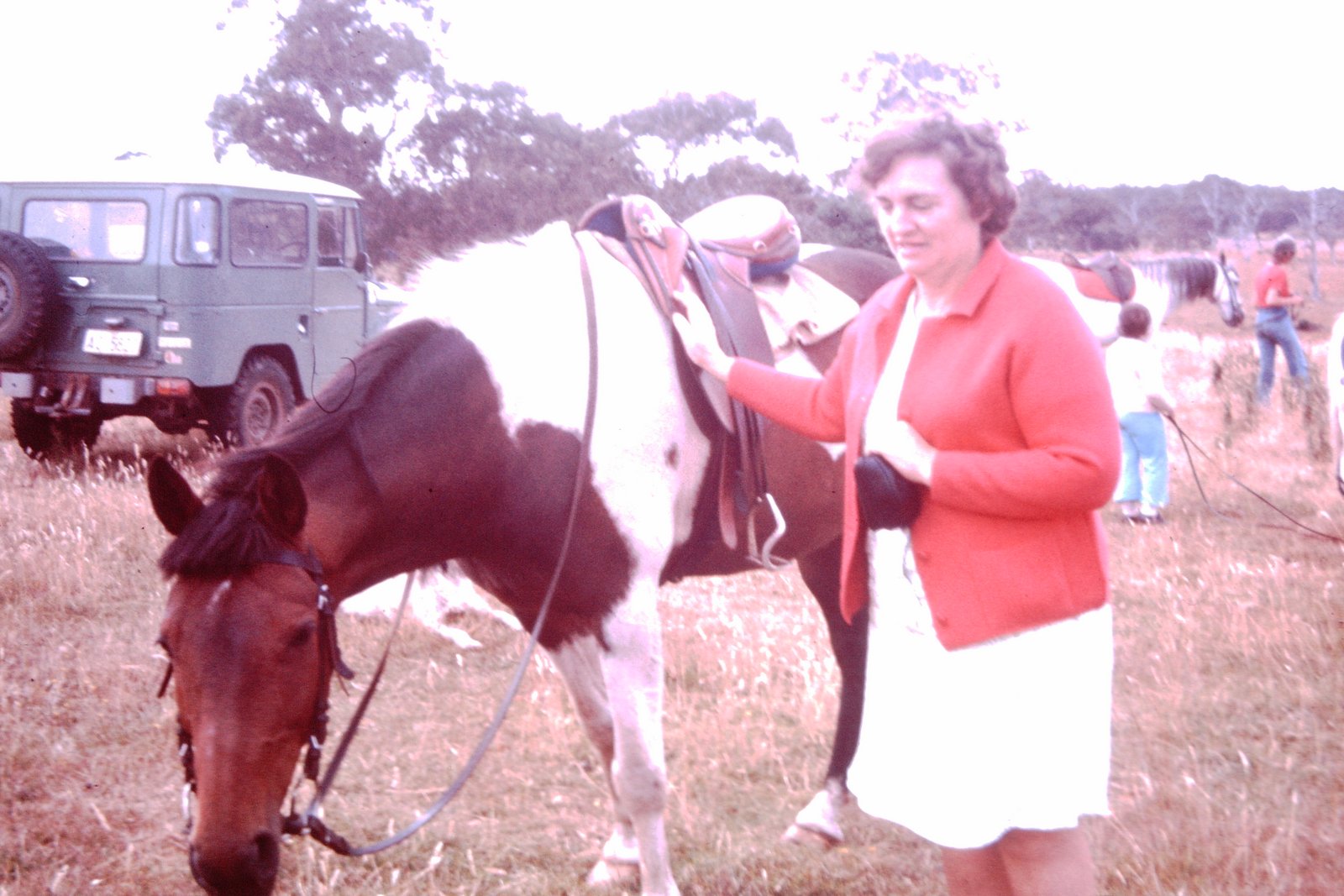 13 Linda Hull with horse.JPG