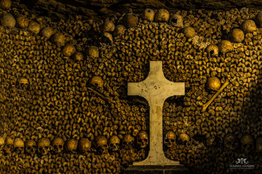 The_Catacombs_of_Paris_3,_France