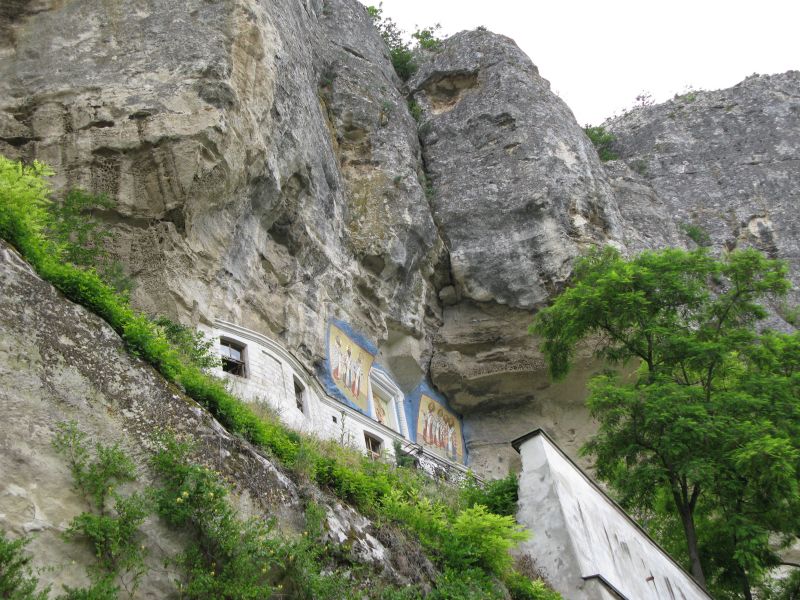 Свято-Успенский мужской пещерный