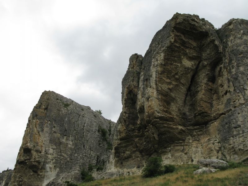 Скалы в Чуфут-Кале