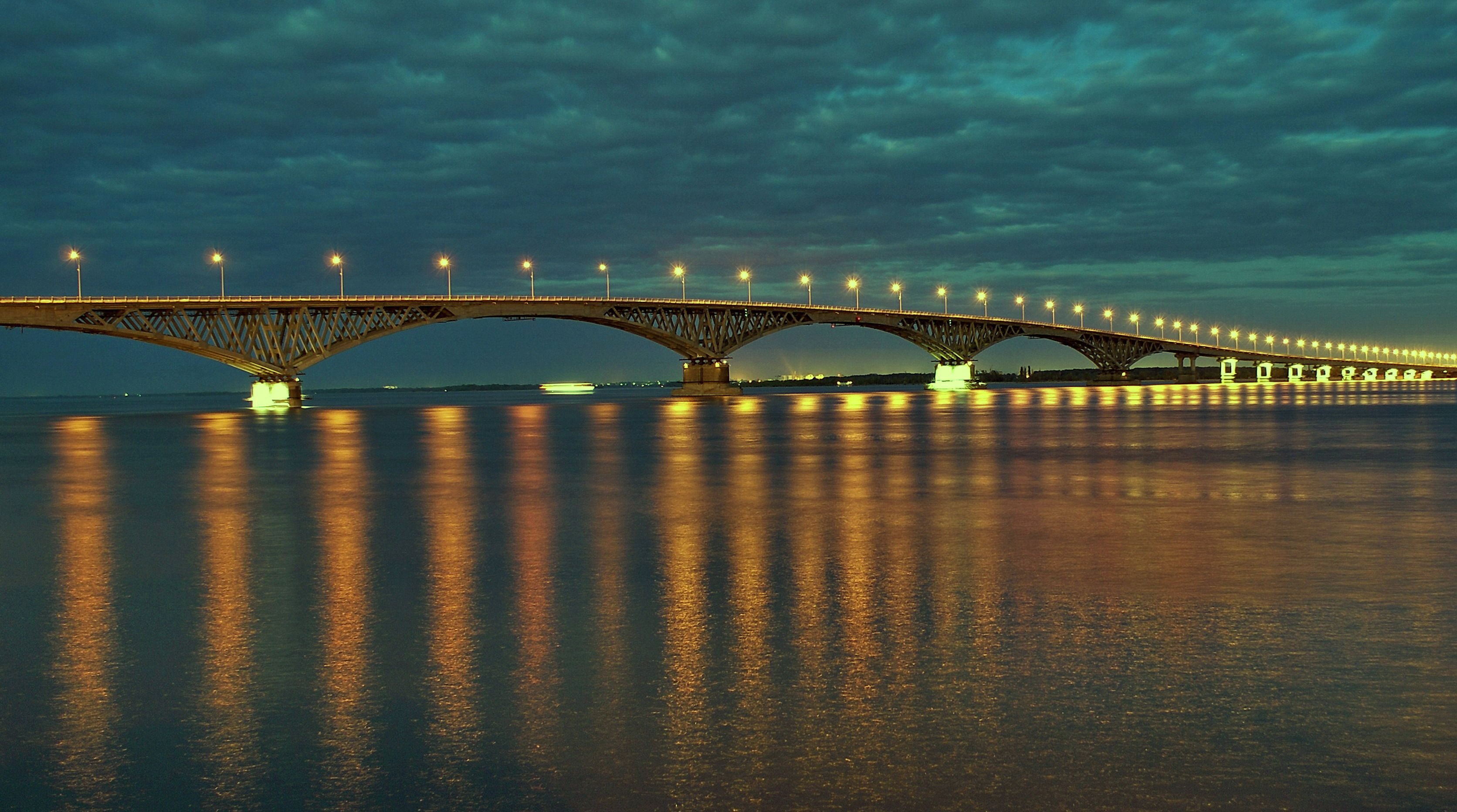 Саратовский мост.jpg