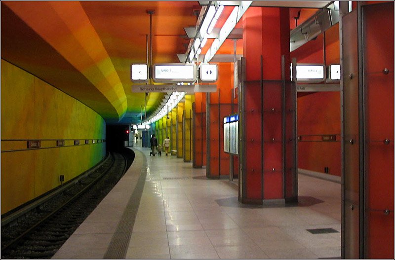 U-Bahn Muenchen (10).jpg