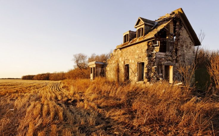 377371-old-landscape-ruin-house-