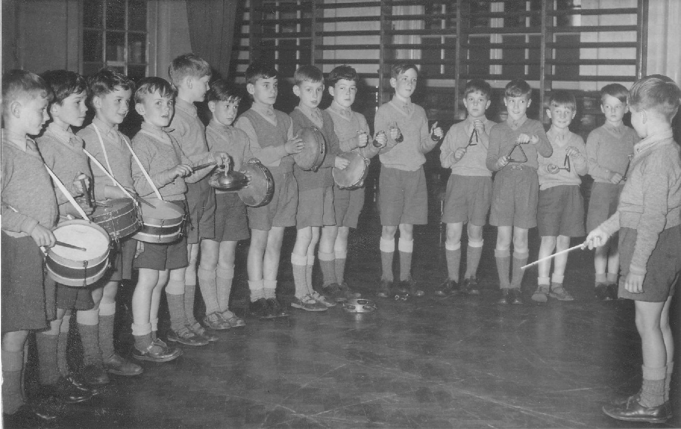 UK1950s_schoolband.jpg