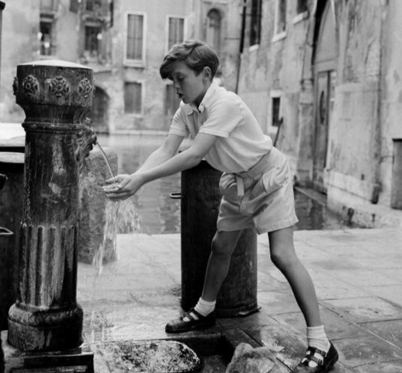 Italy1960s_Venice.jpg