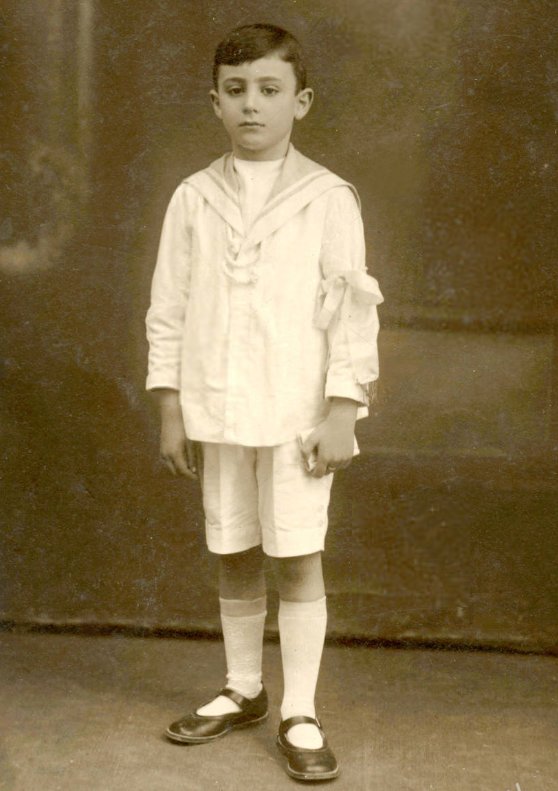 Italy1920s_whitesailorsuit.png