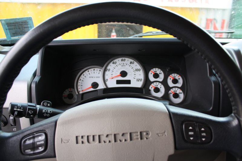 7_hummer_steering_wheel.jpg